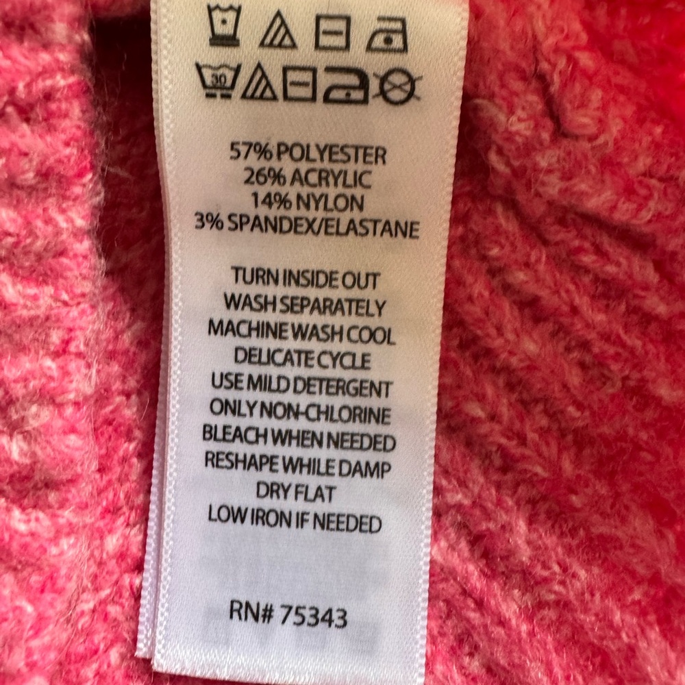 Cupcakes and Cashmere Pullover Sweater, Women S-Pink Heart Love Cozy Winter Soft - Picture 4 of 6